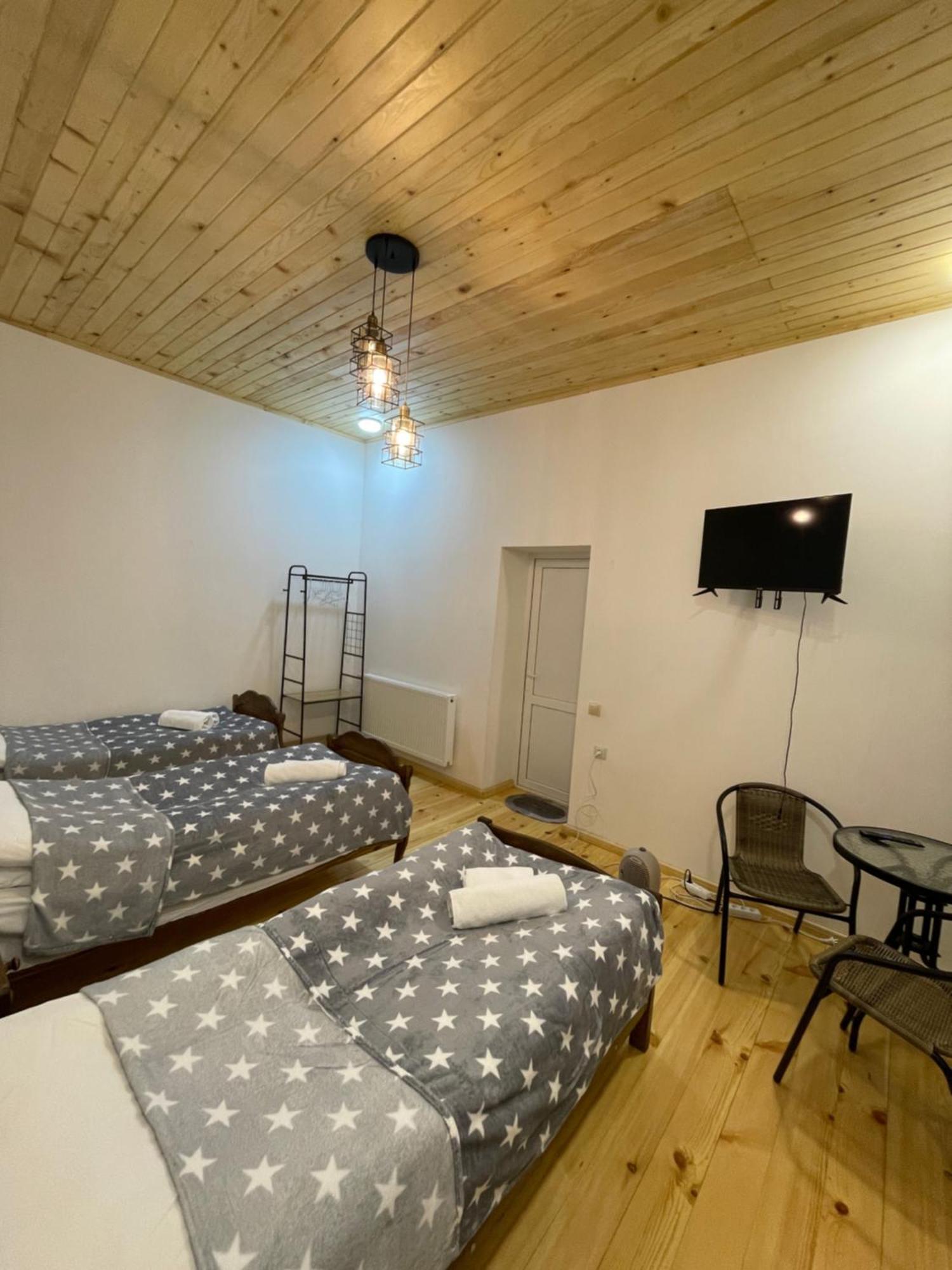 Mamuka Chartolani Guesthouse เมสเตีย ภายนอก รูปภาพ